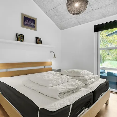 Beach Front Home In Grenaa With Wifi